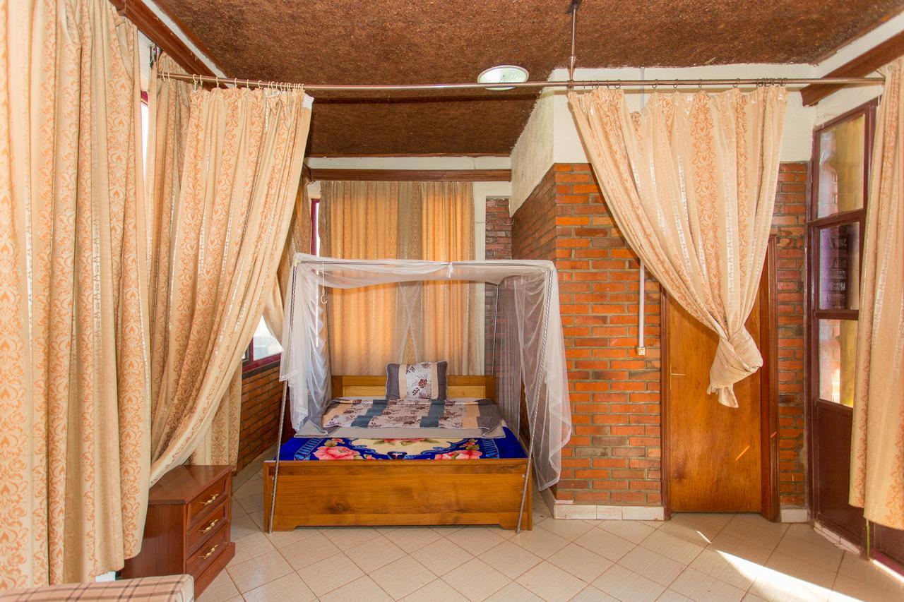 Heart Land Hotel Kigali Exterior photo