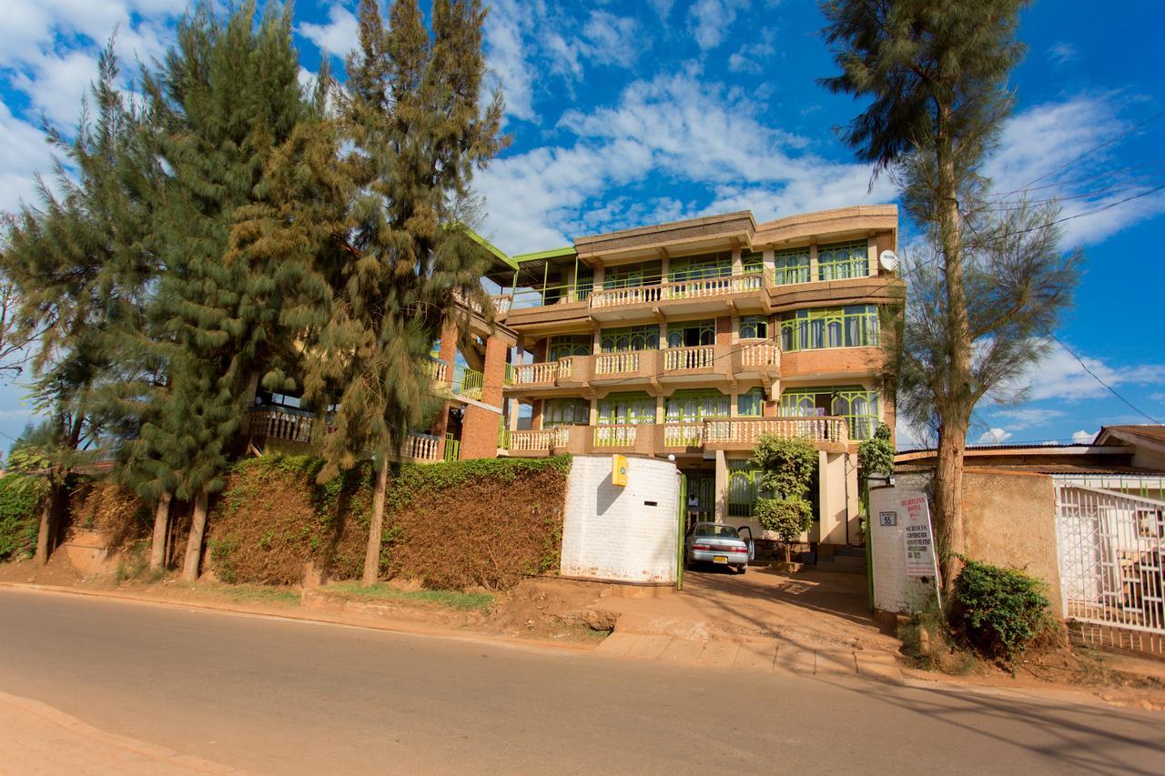 Heart Land Hotel Kigali Exterior photo