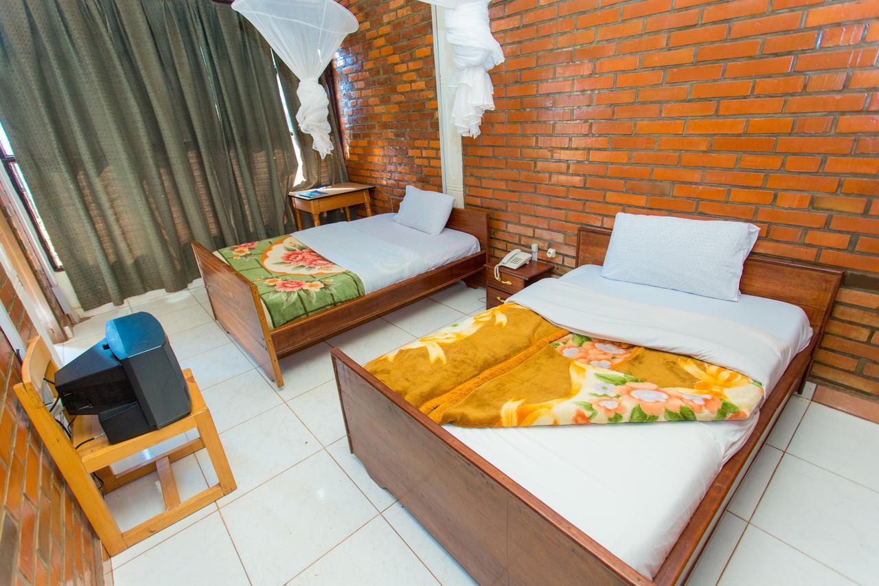 Heart Land Hotel Kigali Exterior photo